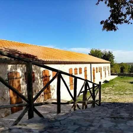Alloggio per agriturismo Tenuta Tedone Consolini